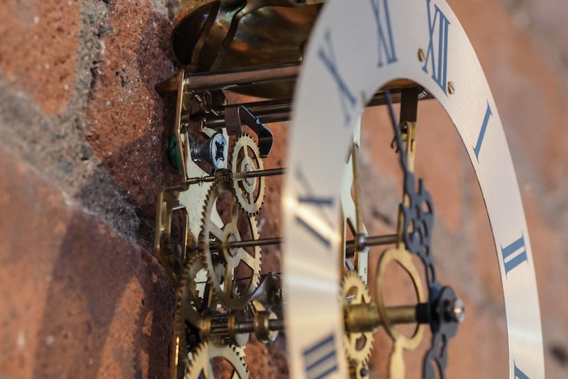 pendulum clock movement